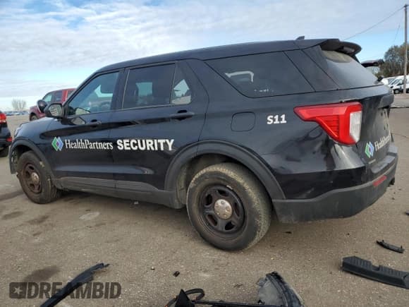 ✅ 2022 Ford Police Interceptor Utility • VIN: 1FM5K8AB5NGB49349 • Lot: 92612935. Wystawiony na Copart z przebiegiem 24 831 mil. Bezpłatny archiwum sprzedaży aukcyjnych z USA i szczegółowy raport historii pojazdu na DreamBid. Zdjęcie 2.