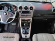 ✅ 2013 Chevrolet Captiva Sport LTZ • VIN: 3GNAL4EK3DS591671 • Lot: 47415895. Wystawiony na Copart z przebiegiem 115 148 mil. Bezpłatny archiwum sprzedaży aukcyjnych z USA i szczegółowy raport historii pojazdu na DreamBid. Zdjęcie 9.