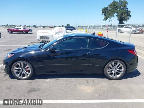 2013 Hyundai Genesis Coupe Track с VIN KMHHU6KJ6DU089065, выставлен на аукционе IAAI как лот 42224509 с пробегом 104 918 миль миль и . История ставок и продаж доступна на DreamBid. Изображение 14.