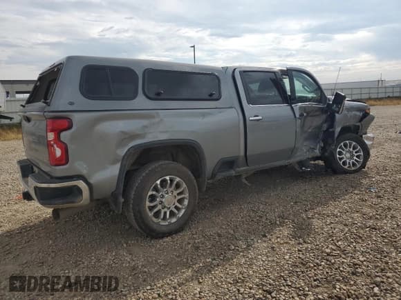 ✅ 2024 Chevrolet Silverado 2500HD LTZ • VIN: 2GC4YPEY9R1156198 • Лот: 71541415. Опубликован ранее на Copart с пробегом 41 933 миль. Бесплатный доступ к архиву аукционных продаж из США и подробный отчёт об истории автомобиля на DreamBid. Изображение 3.