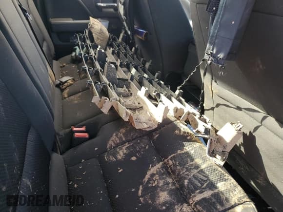 ✅ 2017 Chevrolet Silverado 1500 LT • VIN: 1GCRCREC7HZ407312 • Лот: 42822704. Опубликован ранее на Copart с пробегом Не указан. Бесплатный доступ к архиву аукционных продаж из США и подробный отчёт об истории автомобиля на DreamBid. Изображение 12.