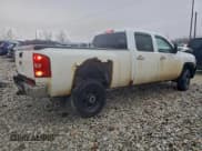 ✅ 2007 Chevrolet Silverado 2500HD 2LT • VIN: 1GCHK23617F538187 • Lot: 93531755. Wystawiony na Copart z przebiegiem 323 641 mil. Bezpłatny archiwum sprzedaży aukcyjnych z USA i szczegółowy raport historii pojazdu na DreamBid. Zdjęcie 3.