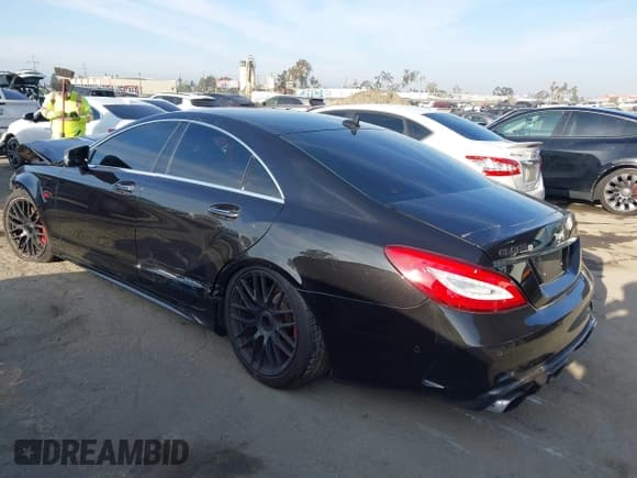 ✅ 2016 Mercedes-Benz CLS AMG CLS 63 S-Model • VIN: WDDLJ7GB9GA161418 • Лот: 42083537. Опубликован ранее на IAAI с пробегом 77 763 миль. Бесплатный доступ к архиву аукционных продаж из США и подробный отчёт об истории автомобиля на DreamBid. Изображение 3.