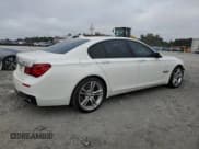 ✅ 2015 BMW 7 Series 750i xDrive • VIN: WBAYB6C52FD966159 • Lot: 85290025. Wystawiony na Copart z przebiegiem 90 401 mil. Bezpłatny archiwum sprzedaży aukcyjnych z USA i szczegółowy raport historii pojazdu na DreamBid. Zdjęcie 3.