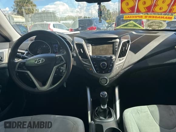 ✅ 2012 Hyundai Veloster w/Gray Int • VIN: KMHTC6AD6CU036826 • Lot: 45042645. Wystawiony na Copart z przebiegiem 169 498 mil. Bezpłatny archiwum sprzedaży aukcyjnych z USA i szczegółowy raport historii pojazdu na DreamBid. Zdjęcie 9.