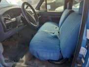 ✅ 1992 Ford F-150 S • VIN: 1FTEX15Y3NKA64552 • Lot: 63804505. Wystawiony na Copart z przebiegiem 159 770 mil. Bezpłatny archiwum sprzedaży aukcyjnych z USA i szczegółowy raport historii pojazdu na DreamBid. Zdjęcie 7.