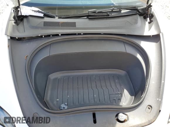 ✅ 2024 Tesla Model 3 Long Range • VIN: 5YJ3E1EB2RF816947 • Лот: 85330265. Опубликован ранее на Copart с пробегом 21 195 миль. Бесплатный доступ к архиву аукционных продаж из США и подробный отчёт об истории автомобиля на DreamBid. Изображение 11.