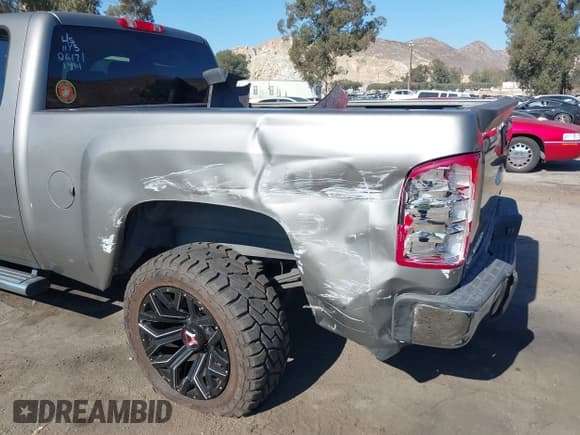 ✅ 2013 Chevrolet Silverado 1500 LS • VIN: 1GCRCREA9DZ281494 • Lot: 43604074. Listed on IAAI with 171,647 mi. Free auction sales archive from the USA and detailed vehicle history report at DreamBid. Image 6.