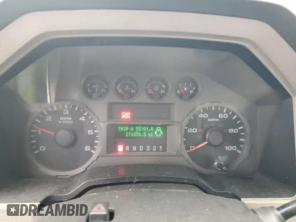 ✅ 2008 Ford F-250 XL • VIN: 1FTSX20558EB19852 • Лот: 42393595. Опубликован ранее на Copart с пробегом 213 258 миль. Бесплатный доступ к архиву аукционных продаж из США и подробный отчёт об истории автомобиля на DreamBid. Изображение 9.