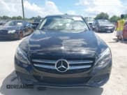 ✅ 2016 Mercedes-Benz C 300 • VIN: 55SWF4JB2GU120005 • Lot: 42905656. Wystawiony na IAAI z przebiegiem 134 814 mil. Bezpłatny archiwum sprzedaży aukcyjnych z USA i szczegółowy raport historii pojazdu na DreamBid. Zdjęcie 13.