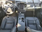 ✅ 2022 Volvo XC90 Momentum • VIN: YV4102CK3N1871325 • Lot: 46592915. Listed on Copart with 21,147 mi. Free auction sales archive from the USA and detailed vehicle history report at DreamBid. Image 8.