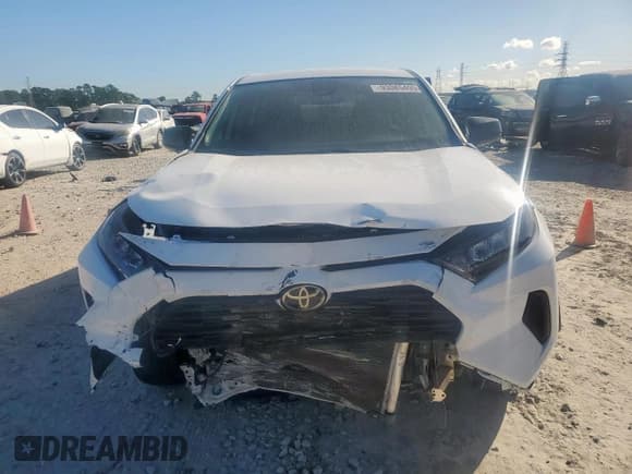 ✅ 2022 Toyota RAV4 LE • VIN: 2T3H1RFV7NC180153 • Lot: 93085495. Wystawiony na Copart z przebiegiem 40 938 mil. Bezpłatny archiwum sprzedaży aukcyjnych z USA i szczegółowy raport historii pojazdu na DreamBid. Zdjęcie 5.