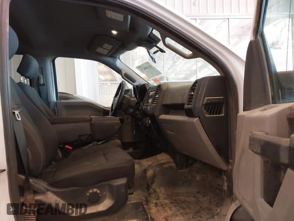 ✅ 2020 Ford F-150 XL • VIN: 1FTEW1EP4LKE72758 • Lot: 41389871. Listed on IAAI with 159,540 mi. Free auction sales archive from the USA and detailed vehicle history report at DreamBid. Image 5.