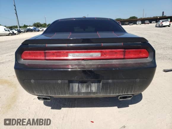 2013 Dodge Challenger R/T Plus z VIN 2C3CDYBT2DH604923, wystawiony jako Copart lot #66301564 z przebiegiem Nie podano mil oraz Szkoda całkowita • Salvage title. Historia ofert i sprzedaży dostępna na DreamBid. Obrazek 6.