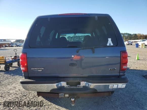 ✅ 1999 Ford Expedition XLT • VIN: 1FMPU18L3XLC28151 • Lot: 91291375. Wystawiony na Copart z przebiegiem 173 718 mil. Bezpłatny archiwum sprzedaży aukcyjnych z USA i szczegółowy raport historii pojazdu na DreamBid. Zdjęcie 6.