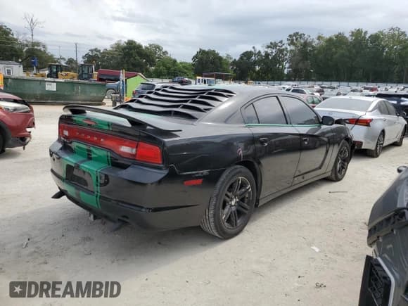 ✅ 2012 Dodge Charger RT Plus • VIN: 2C3CDXCT1CH262842 • Lot: 85082425. Wystawiony na Copart z przebiegiem 189 226 mil. Bezpłatny archiwum sprzedaży aukcyjnych z USA i szczegółowy raport historii pojazdu na DreamBid. Zdjęcie 3.