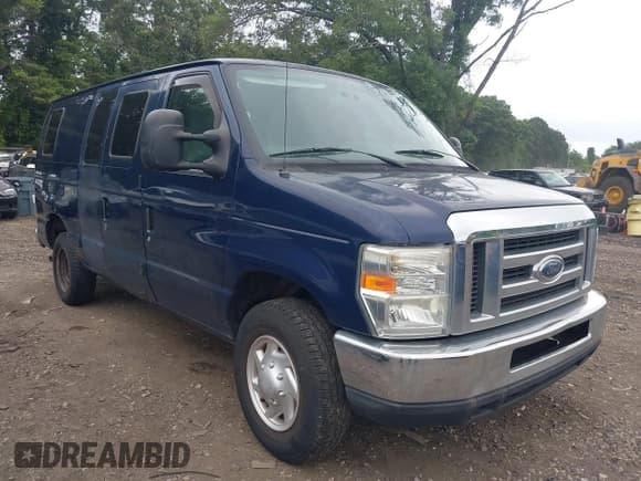 ✅ 2009 Ford Econoline Cargo Commercial • VIN: 1FTNE24W09DA82562 • Lot: 42701633. Listed on IAAI with 214,815 mi. Free auction sales archive from the USA and detailed vehicle history report at DreamBid. Image 6.