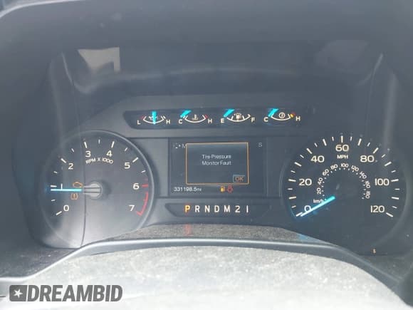 ✅ 2016 Ford F-150 XL • VIN: 1FTEX1CP6GFB19176 • Lot: 42407724. Listed on IAAI with 331,198 mi. Free auction sales archive from the USA and detailed vehicle history report at DreamBid. Image 7.