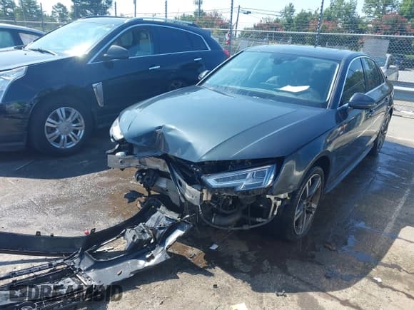 ✅ 2017 Audi A4 Premium Plus • VIN: WAUENAF42HN033052 • Lot: 42984396. Listed on IAAI with 192,632 mi. Free auction sales archive from the USA and detailed vehicle history report at DreamBid. Image 2.