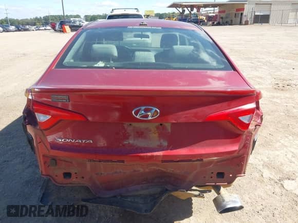 2015 Hyundai Sonata SE с VIN 5NPE24AF7FH129245, выставлен на аукционе IAAI как лот 43583432 с пробегом 181 393 миль миль и . История ставок и продаж доступна на DreamBid. Изображение 6.