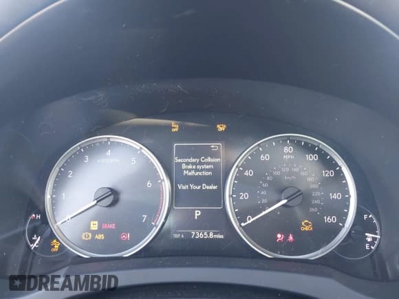 ✅ 2023 Lexus IS 300 • VIN: JTHDA1D24P5128432 • Lot: 43528227. Wystawiony na IAAI z przebiegiem 17 365 mil. Bezpłatny archiwum sprzedaży aukcyjnych z USA i szczegółowy raport historii pojazdu na DreamBid. Zdjęcie 7.