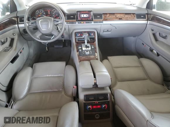 ✅ 2008 Audi A8 4.2L • VIN: WAUMV94E98N004265 • Лот: 55255005. Опубликован ранее на Copart с пробегом 116 333 миль. Бесплатный доступ к архиву аукционных продаж из США и подробный отчёт об истории автомобиля на DreamBid. Изображение 8.