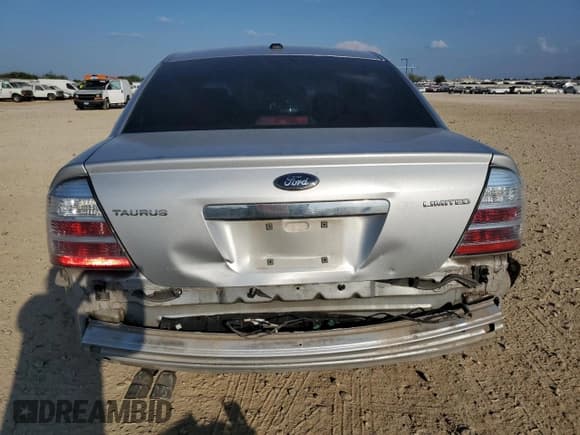 ✅ 2009 Ford Taurus Limited • VIN: 1FAHP25W79G118323 • Лот: 79030494. Опубликован ранее на Copart с пробегом 195 456 миль. Бесплатный доступ к архиву аукционных продаж из США и подробный отчёт об истории автомобиля на DreamBid. Изображение 6.