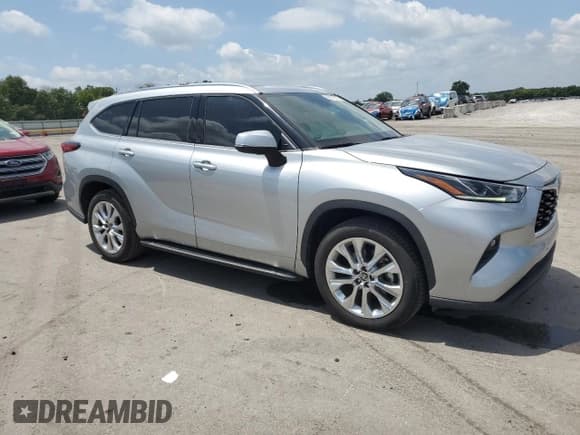 ✅ 2022 Toyota Highlander Limited • VIN: 5TDYZRAH9NS559052 • Lot: 66677375. Wystawiony na Copart z przebiegiem 46 767 mil. Bezpłatny archiwum sprzedaży aukcyjnych z USA i szczegółowy raport historii pojazdu na DreamBid. Zdjęcie 4.