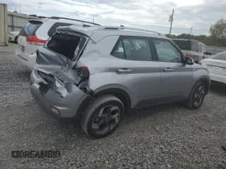 ✅ 2024 Hyundai Venue SEL • VIN: KMHRC8A37RU312470 • Lot: 72896744. Wystawiony na Copart z przebiegiem 3 771 mil. Bezpłatny archiwum sprzedaży aukcyjnych z USA i szczegółowy raport historii pojazdu na DreamBid. Zdjęcie 3.