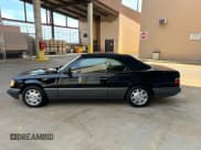 ✅ 1995 Mercedes-Benz E 320 • VIN: WDBEA66EXSC281846 • Lot: 50452635. Wystawiony na Copart z przebiegiem 83 149 mil. Bezpłatny archiwum sprzedaży aukcyjnych z USA i szczegółowy raport historii pojazdu na DreamBid. Zdjęcie 11.