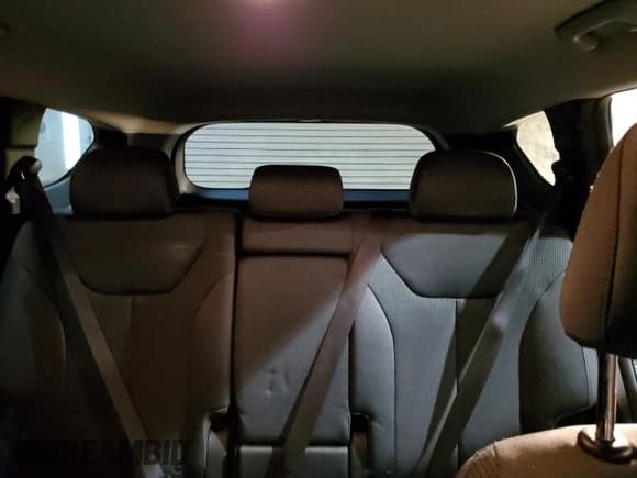 ✅ 2023 Hyundai Santa Fe SE • VIN: 5NMS14AJ0PH519242 • Lot: 40801434. Wystawiony na Copart z przebiegiem 31 892 mil. Bezpłatny archiwum sprzedaży aukcyjnych z USA i szczegółowy raport historii pojazdu na DreamBid. Zdjęcie 10.