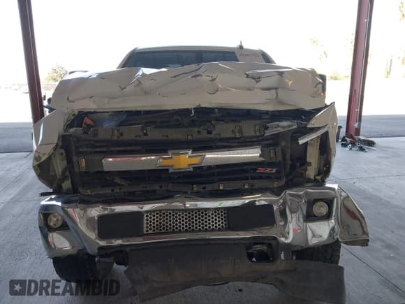 ✅ 2016 Chevrolet Silverado 2500HD LT • VIN: 1GC1KVE88GF247168 • Лот: 40907712. Опубликован ранее на IAAI с пробегом Не указан. Бесплатный доступ к архиву аукционных продаж из США и подробный отчёт об истории автомобиля на DreamBid. Изображение 12.