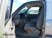 ✅ 2004 Chevrolet Tahoe LS • VIN: 1GNEC13Z84R133773 • Lot: 43608991. Listed on IAAI with 245,270 mi. Free auction sales archive from the USA and detailed vehicle history report at DreamBid. Image 5.