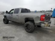 ✅ 2009 Chevrolet Silverado 1500 • VIN: 1GCHC63619F136158 • Лот: 60562725. Опубликован ранее на Copart с пробегом Не указан. Бесплатный доступ к архиву аукционных продаж из США и подробный отчёт об истории автомобиля на DreamBid. Изображение 2.