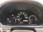 ✅ 2001 Lexus RX 300 • VIN: JTJHF10U910199705 • Lot: 43769151. Wystawiony na IAAI z przebiegiem 221 499 mil. Bezpłatny archiwum sprzedaży aukcyjnych z USA i szczegółowy raport historii pojazdu na DreamBid. Zdjęcie 7.