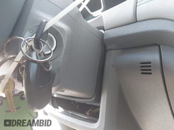 ✅ 2013 Chevrolet Traverse LT • VIN: 1GNKRGKD2DJ164106 • Lot: 42949803. Wystawiony na IAAI z przebiegiem 320 345 mil. Bezpłatny archiwum sprzedaży aukcyjnych z USA i szczegółowy raport historii pojazdu na DreamBid. Zdjęcie 11.