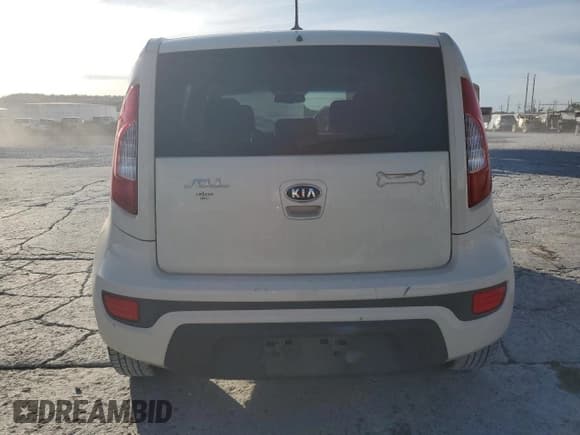✅ 2012 Kia Soul • VIN: KNDJT2A58C7407562 • Лот: 91827785. Опубликован ранее на Copart с пробегом 119 511 миль. Бесплатный доступ к архиву аукционных продаж из США и подробный отчёт об истории автомобиля на DreamBid. Изображение 6.