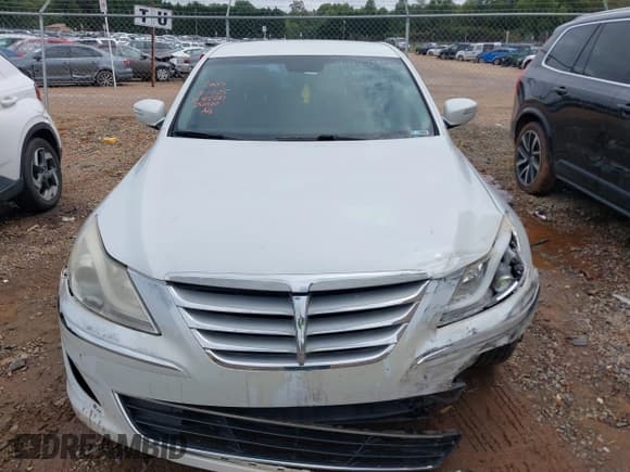 ✅ 2013 Hyundai Genesis 3.8L • VIN: KMHGC4DD2DU250120 • Lot: 43340512. Wystawiony na IAAI z przebiegiem 199 282 mil. Bezpłatny archiwum sprzedaży aukcyjnych z USA i szczegółowy raport historii pojazdu na DreamBid. Zdjęcie 11.