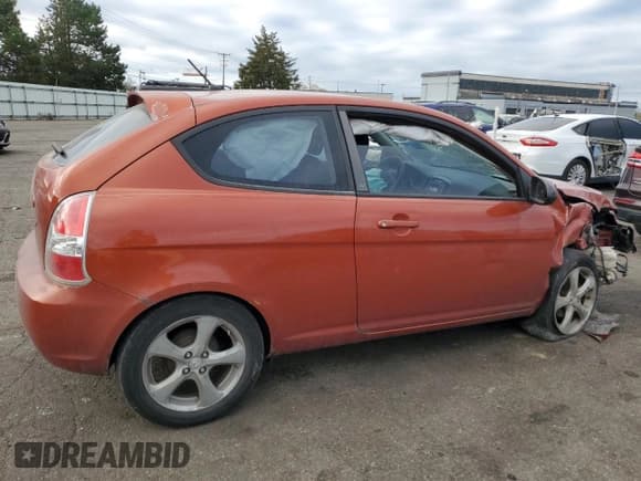 ✅ 2008 Hyundai Accent SE • VIN: KMHCN36C48U058968 • Лот: 79234444. Опубликован ранее на Copart с пробегом 167 820 миль. Бесплатный доступ к архиву аукционных продаж из США и подробный отчёт об истории автомобиля на DreamBid. Изображение 3.