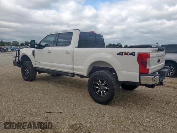 ✅ 2019 Ford F-250 XL • VIN: 1FT7W2BT0KEC31020 • Lot: 89562455. Listed on Copart with 164,542 mi. Free auction sales archive from the USA and detailed vehicle history report at DreamBid. Image 2.