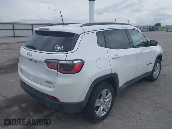 ✅ 2022 Jeep Compass Latitude • VIN: 3C4NJDBB6NT156577 • Lot: 42831815. Listed on IAAI with 86,000 mi. Free auction sales archive from the USA and detailed vehicle history report at DreamBid. Image 4.