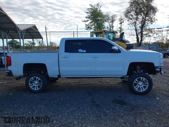 ✅ 2017 Chevrolet Silverado 1500 LT • VIN: 3GCUKREC9HG309038 • Lot: 43511015. Listed on IAAI with 55,170 mi. Free auction sales archive from the USA and detailed vehicle history report at DreamBid. Image 14.