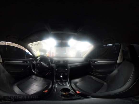 ✅ 2015 Volkswagen Passat S • VIN: 1VWAT7A30FC062452 • Лот: 43369050. Опубликован ранее на IAAI с пробегом 112 534 миль. Бесплатный доступ к архиву аукционных продаж из США и подробный отчёт об истории автомобиля на DreamBid. Изображение 18.