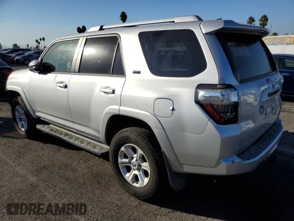 ✅ 2016 Toyota 4Runner SR5 Premium • VIN: JTEBU5JR2G5400738 • Lot: 90284945. Listed on Copart with 59,800 mi. Free auction sales archive from the USA and detailed vehicle history report at DreamBid. Image 2.