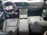 2025 Hyundai Santa Fe Calligraphy с VIN 5NMP5DG1XSH019664, выставлен на аукционе Copart как лот 51626265 с пробегом 4 955 миль миль и Списание • Salvage title. История ставок и продаж доступна на DreamBid. Изображение 8.