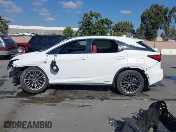 ✅ 2017 Lexus RX 450h • VIN: 2T2BGMCAXHC018101 • Лот: 43401783. Опубликован ранее на IAAI с пробегом 128 208 миль. Бесплатный доступ к архиву аукционных продаж из США и подробный отчёт об истории автомобиля на DreamBid. Изображение 15.