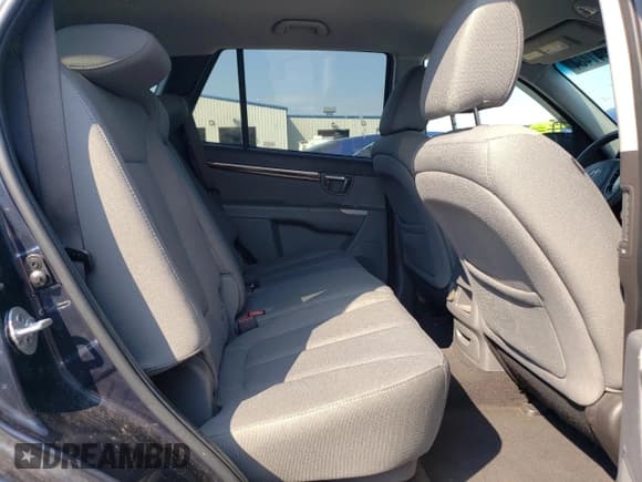 ✅ 2011 Hyundai Santa Fe GLS • VIN: 5XYZG4AG1BG035732 • Lot: 69041484. Listed on Copart with 177,215 mi. Free auction sales archive from the USA and detailed vehicle history report at DreamBid. Image 11.