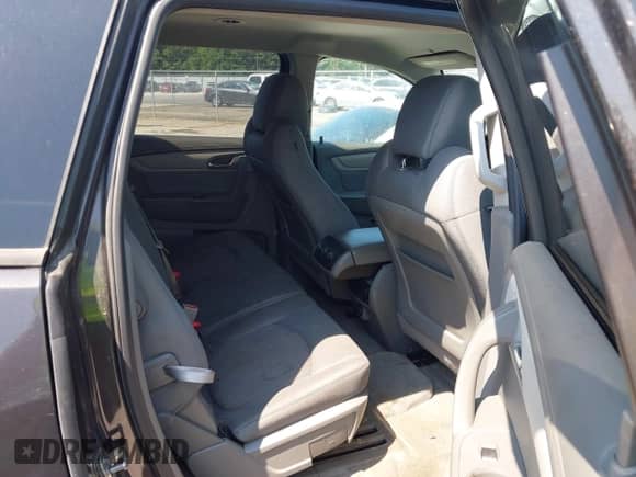 2017 Chevrolet Traverse LS с VIN 1GNKVFKD6HJ201654, выставлен на аукционе IAAI как лот 43104251 с пробегом 109 974 миль миль и . История ставок и продаж доступна на DreamBid. Изображение 8.