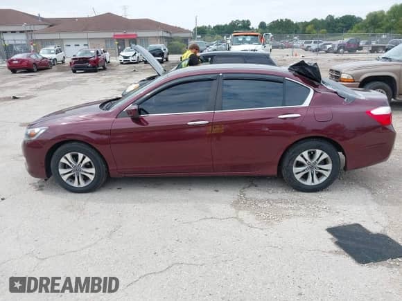 2014 Honda Accord LX z VIN 1HGCR2F30EA236473, wystawiony jako IAAI lot #43109138 z przebiegiem 82 087 mil mil oraz . Historia ofert i sprzedaży dostępna na DreamBid. Obrazek 14.