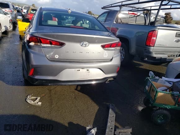 ✅ 2019 Hyundai Sonata SE • VIN: 5NPE24AF7KH764637 • Lot: 42911563. Listed on Copart with Not provided. Free auction sales archive from the USA and detailed vehicle history report at DreamBid. Image 6.